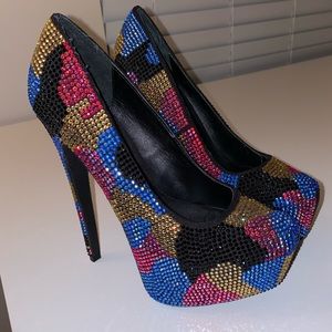 Steve Madden Dyvinal MultiColored Rhinestone Pumps